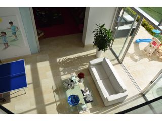SE VENDE CASA  LINDA EN LAGOS DEL CAUJARAL