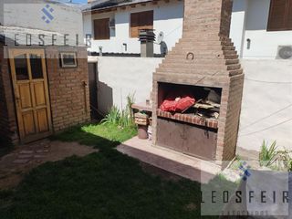 En Venta Dúplex 3 Dormitorios Barrio Santa Genoveva, Pilcomayo 767 Neuquén Capital -