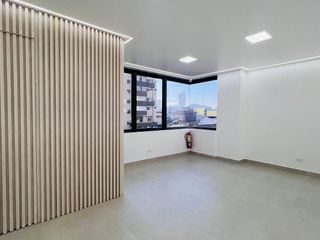 Iñaquito, Oficina Consultorio en  Renta, 42m2, 2 Ambientes.