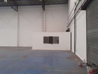 Foto 2 de ARRIENDO BODEGA INDUSTRIAL EN PIFO