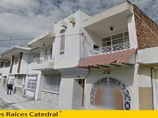 Villa Casa Edificio de venta en Banco Central - Huayna Capac – código:13112