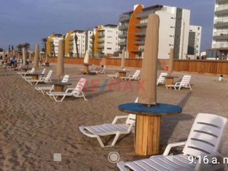 Foto 8 de Se vende lindo departamento amoblado en segundo piso con ascensor a 50 Mts. del malecón en Condominio Sotavento en Nuevo Paracas, son 8 torres de 10 D