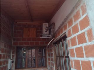 Foto 8 de Casa + Local Comercial- Pto. Esperanza