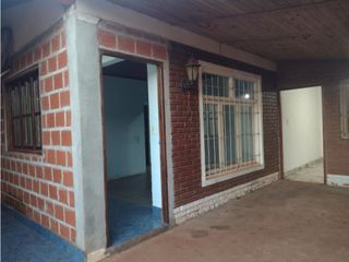 Foto 3 de Casa + Local Comercial- Pto. Esperanza