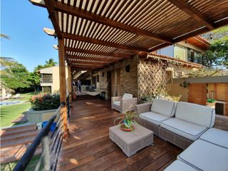 CASA UBICADA EN LAGOS DE CAUJARAL