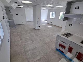 Alquiler Oficinas  Edificio en Bloque con Cochera - Neuquén