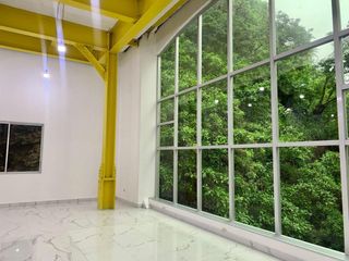 Foto 3 de Alquiler o Venta Oficina - Puerto Santana