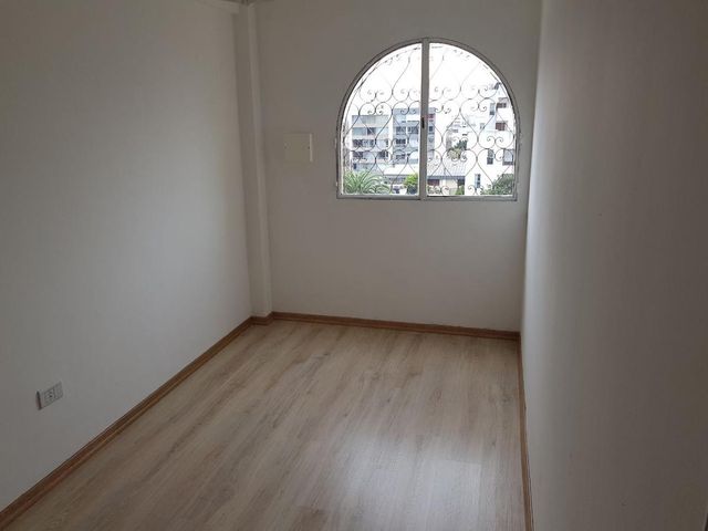 Departamento en venta - 2 dormitorios 1 baño - 70mts2 - La Plata