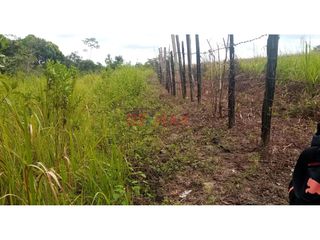 Foto 3 de Area: 33 Hectáreas mas 9,450 m2

Este terreno esta ubicado a la altura del Km14.200 C.Federico Basadre, a media km de la Cerveceria San Juan de Puca