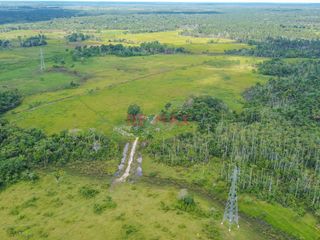 Foto 5 de Area: 33 Hectáreas mas 9,450 m2

Este terreno esta ubicado a la altura del Km14.200 C.Federico Basadre, a media km de la Cerveceria San Juan de Puca