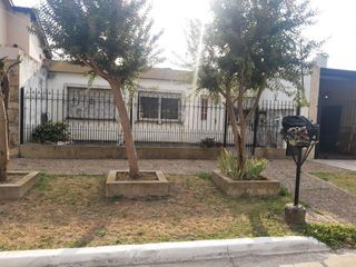 Foto 1 de Casa - Turdera