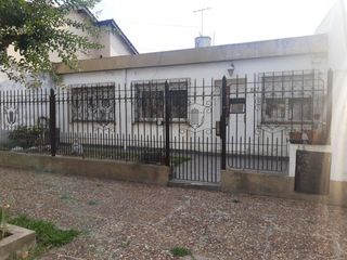 Foto 2 de Casa - Turdera