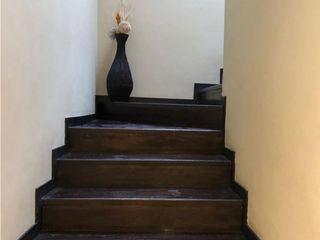 Casa de venta en sector Av. Los Conquistadores, Parque Tarqui Guzho, Yanuncay, Cuenca