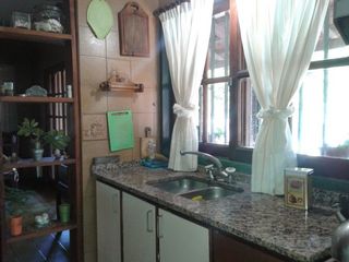 Foto 5 de VENDO IMPERDIBLE CASA CON PILETA EN BÂ° SAN LORENZO