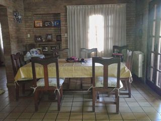 Foto 6 de VENDO IMPERDIBLE CASA CON PILETA EN BÂ° SAN LORENZO