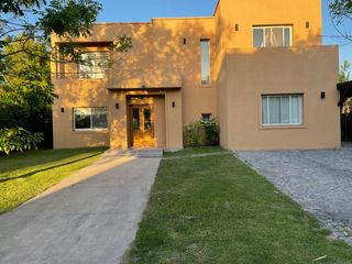 Casa en venta en barrio San Isidro Labrador, Villanueva - Tigre