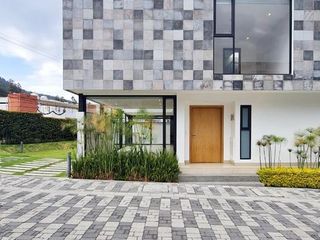 Casa en venta en San Juan de Cumbayá