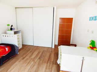 Casa en venta - 4 Dormitorios 4 Baños - Cochera - 300Mts2 - San Sebastián, Escobar