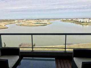 Foto 2 de Excelente departamento en venta con vista a la laguna en Nordelta, Q-bay