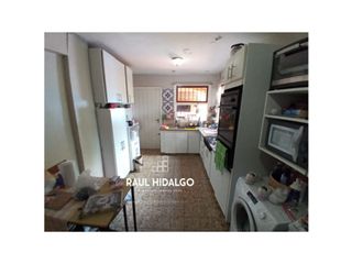 Foto 5 de CHALET DE 4 AMBIENTES CON LOCAL COMERCIAL EN SAN CARLOS
