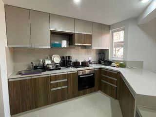 Foto 2 de apartamento en venta en urbanización la flora. Cod V16574