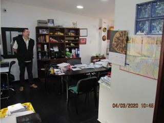 Foto 3 de BODEGA EN VENTA EN  LOS CEREZOS
