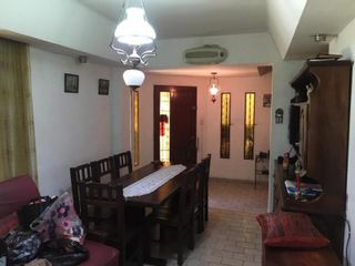 Foto 9 de VENTA SE CASA 3AMB CON PILETA -LUGANO