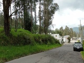 Terreno en Venta en Conocoto, Puente 3, perfecto para proyecto inmobiliario, 9 9 9 0 1 0 2 3 2