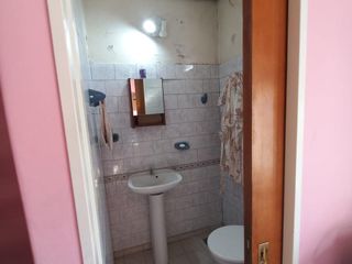 Casa en venta - 3 Dormitorios 2 Baños - Cochera - 289Mts2 - Florencio Varela