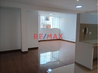 Foto 3 de Buscas un moderno y amplio departamento con cochera para tu familia ? 
Has encontrado el departamento que buscabas.

📍 Zona tranquila, Calle Q Mz L