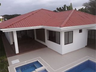 Casa de venta en Portoviejo Zona Norte