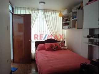 Foto 10 de 🏡 Vive con estilo y seguridad en la Residencial La Alameda de Paiján.

Primer Piso:
🛋️Sala 
🍽️Comedor
🍲Cocina concepto abierto
 🛏️ 1Dormitorio c