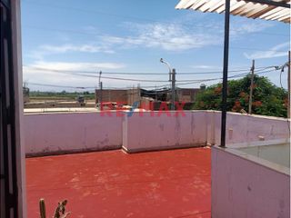 Foto 16 de 🏡 Vive con estilo y seguridad en la Residencial La Alameda de Paiján.

Primer Piso:
🛋️Sala 
🍽️Comedor
🍲Cocina concepto abierto
 🛏️ 1Dormitorio c