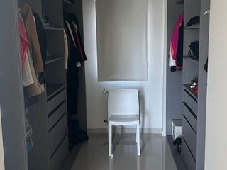 Neuquen. Alquiler. Piso Nivel Gerencial equipado, amoblado