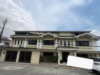 Foto 1 de VENTA CASA ESQUINERA URB. LA PUNTILLA (RS)