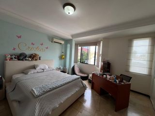 Foto 22 de VENTA CASA ESQUINERA URB. LA PUNTILLA (RS)