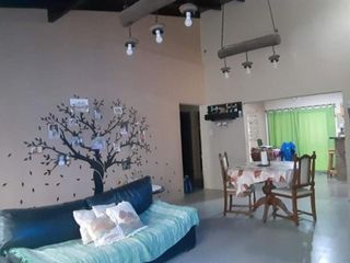 Foto 10 de Venta - Casa - Garin - Remodelada - Excelente Zona