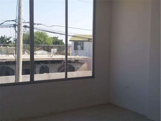 Foto 5 de casa de venta sur de Manta