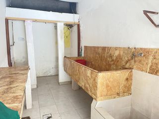 Foto 10 de Venta de 2 Locales -  en San Justo