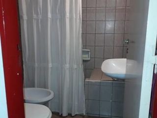 Excelente departamento de 3 ambientes al frente.