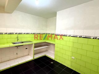 Foto 4 de Venta de departamento en Urb Santa Edelmira-Calle Casuarinas en 2do piso 
Ubicado cerca de parque Cesar Vallejo de California, Wong , a 5 min de la