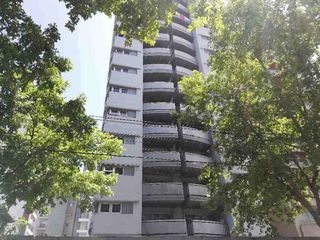Foto 1 de Departamento en venta en Quilmes Este