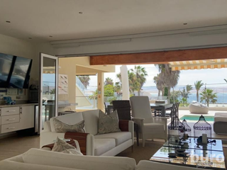Foto 4 de MODERNA CASA EN VENTA CON 6 DORMITORIOS CON PISCINA EN PARACAS