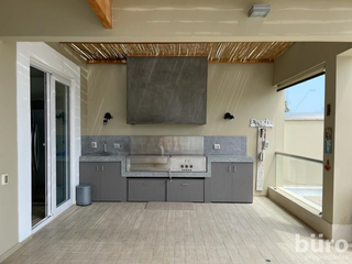 Foto 12 de MODERNA CASA EN VENTA CON 6 DORMITORIOS CON PISCINA EN PARACAS