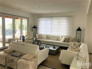 Foto 6 de MODERNA CASA EN VENTA CON 6 DORMITORIOS CON PISCINA EN PARACAS
