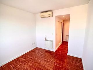 Departamento en venta - 2 dormitorios 1 baño - 1 Cochera - 88mts2 - La Plata