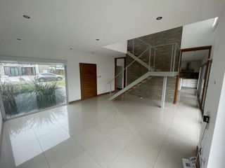 Foto 3 de Casa en Alquiler Barrio Privado Arenas del Sur