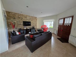 Foto 4 de Casa en Venta - Barrio Cerrado - Calidad de Construcción