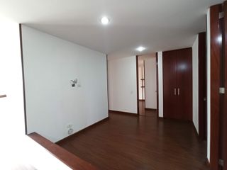 En Renta  Apartamento En  Edificio Residencial Atardeceres, En El Encantador Sector De Pinares De Chía