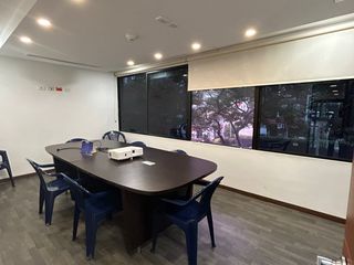 Venta Oficina De Tres Niveles En Centro Empresa- Cali Valle Del Cauca